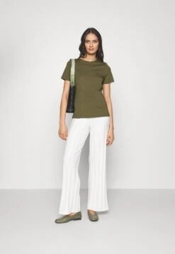 Anna Field T-Shirt Basic - Khaki 10 Anna Field T-Shirt Basic - Khaki -Anna Field 0d1cd24d8cfc4f2aade7cdc7f20fe8a5