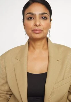 Anna Field T-Shirt Basic - Black 15 Anna Field T-Shirt Basic - Black -Anna Field 494210007f7a4f2eabe046f05e3f66c4