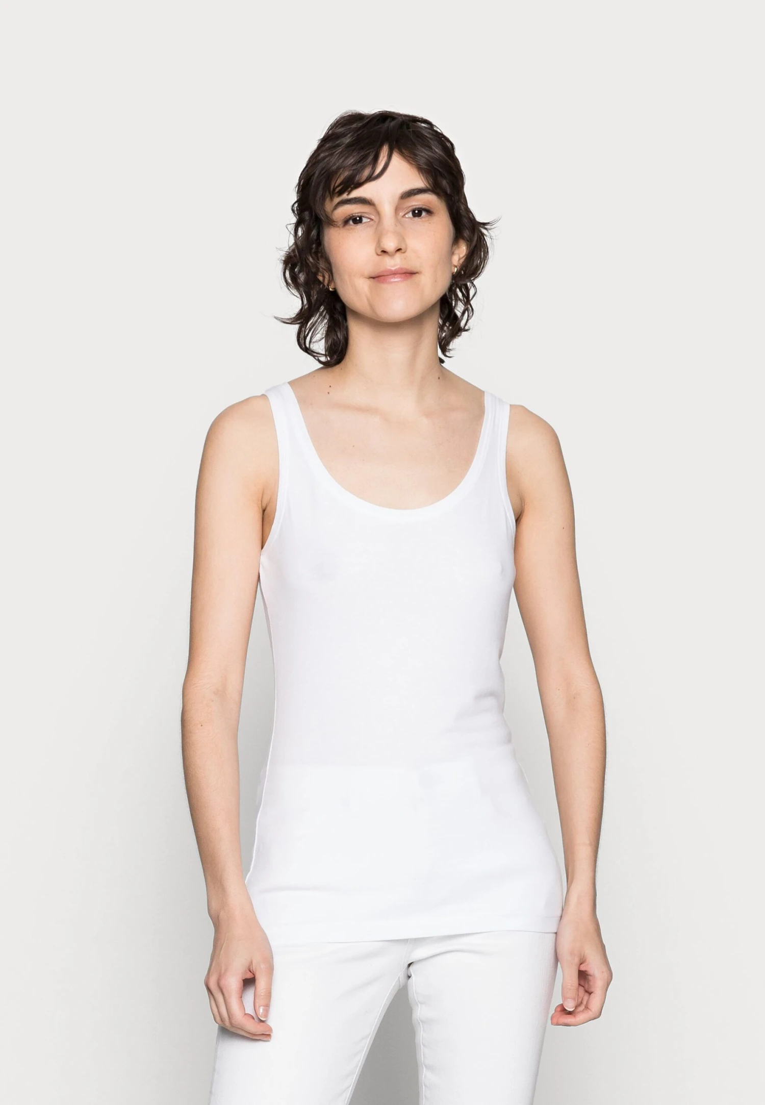 Anna Field Basic Tank 3Er Pack - Top - Black/White /Khaki 8 Anna Field Basic Tank 3Er Pack - Top - Black/White /Khaki - Afbeelding 6
