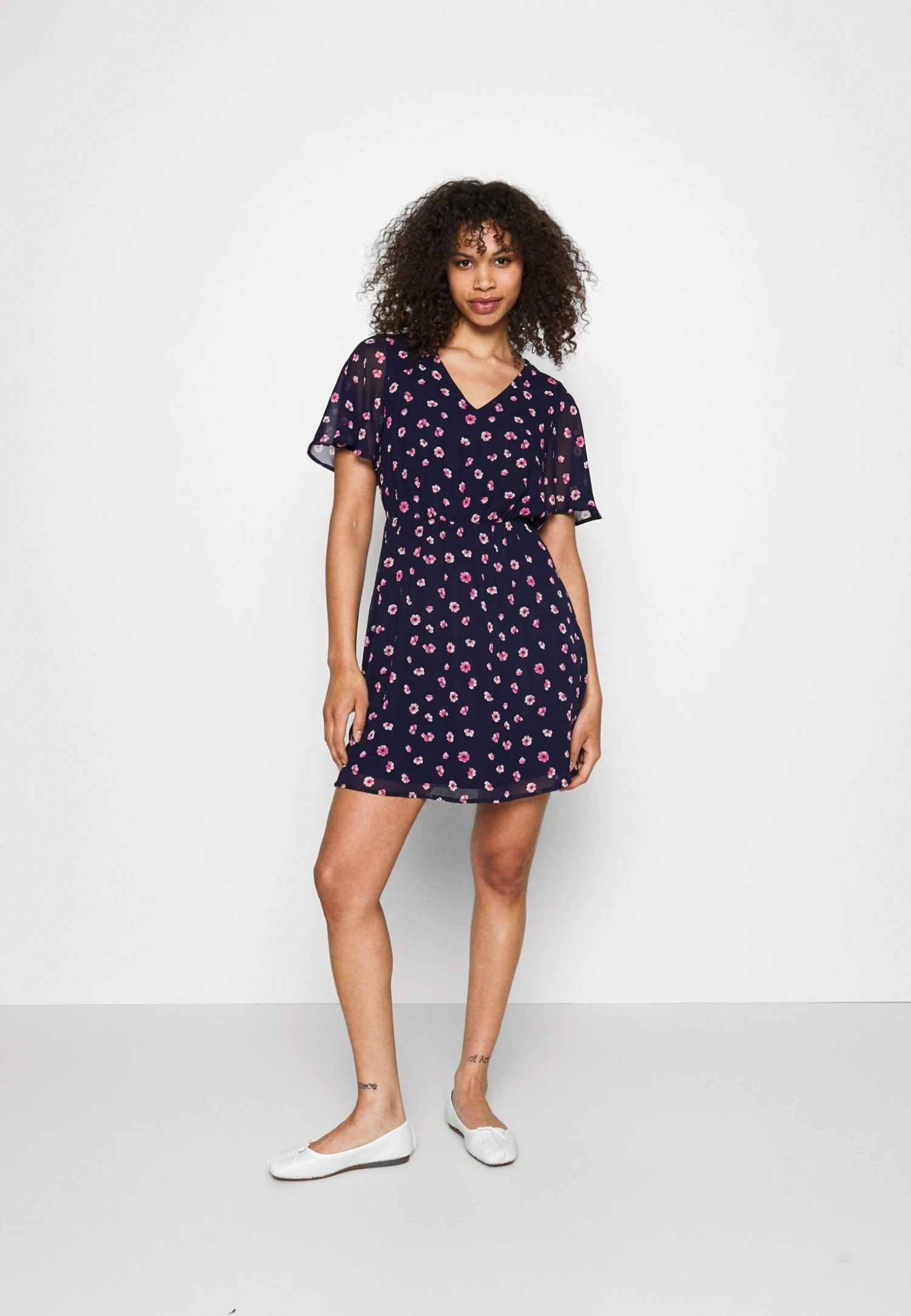 Anna Field V-Neck Sleeve Dress- Jurk - Dark Blue/Pink 5 Anna Field V-Neck Sleeve Dress- Jurk - Dark Blue/Pink - Afbeelding 3