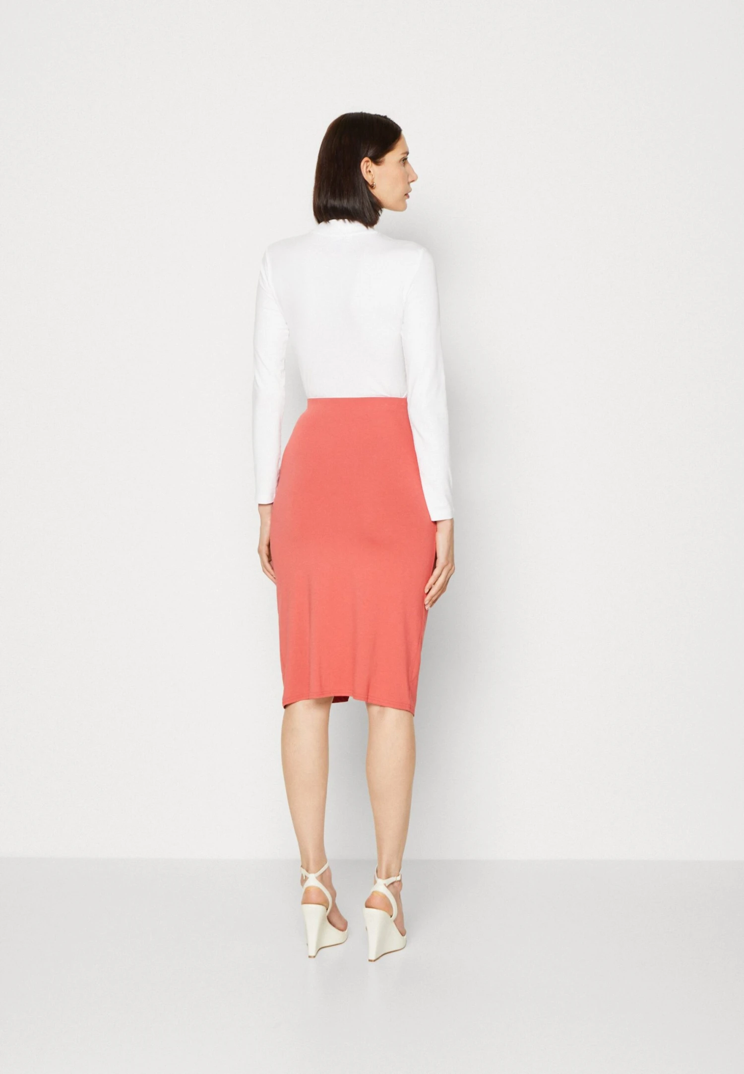 Anna Field Front Knot Midi Skirt - Kokerrok - Red 5 Anna Field Front Knot Midi Skirt - Kokerrok - Red - Afbeelding 3