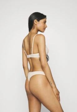 Anna Field 2 Pack - Beugel Bh - Black/Nude 11 Anna Field 2 Pack - Beugel Bh - Black/Nude -Anna Field 677d557b318942e6929847de5e83d6bb