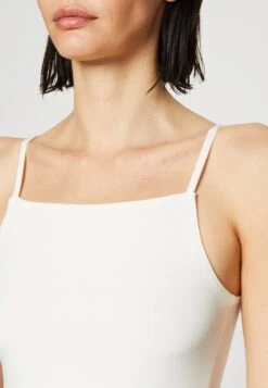 Anna Field Top - Off-White 13 Anna Field Top - Off-White -Anna Field 80f7bb0dc88f4e4e843db3b70025a656