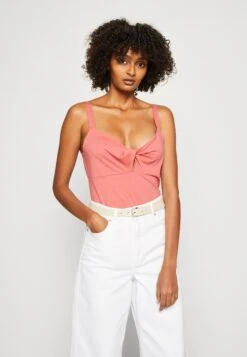 Anna Field Top - Light Red 11 Anna Field Top - Light Red -Anna Field 83a765e290bc4a5096d3ea13863c84bb