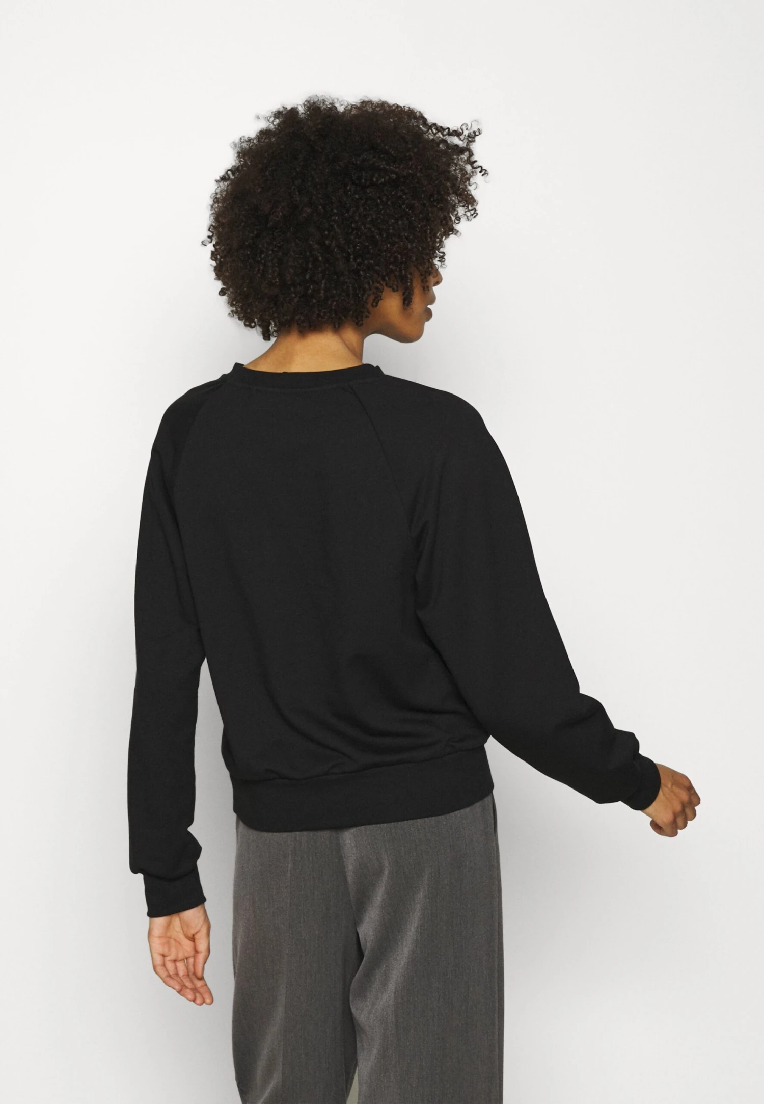 Anna Field Basic CleanCrew Neck Sweatshirt- Sweater - Black 5 Anna Field Basic CleanCrew Neck Sweatshirt- Sweater - Black - Afbeelding 3
