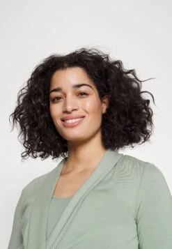 Circ Nursing Wrap Over Long Sleev - Longsleeve - Light Green 11 Circ Nursing Wrap Over Long Sleev - Longsleeve - Light Green -Anna Field a08356135a474ab4b7be8fec373cb4fa