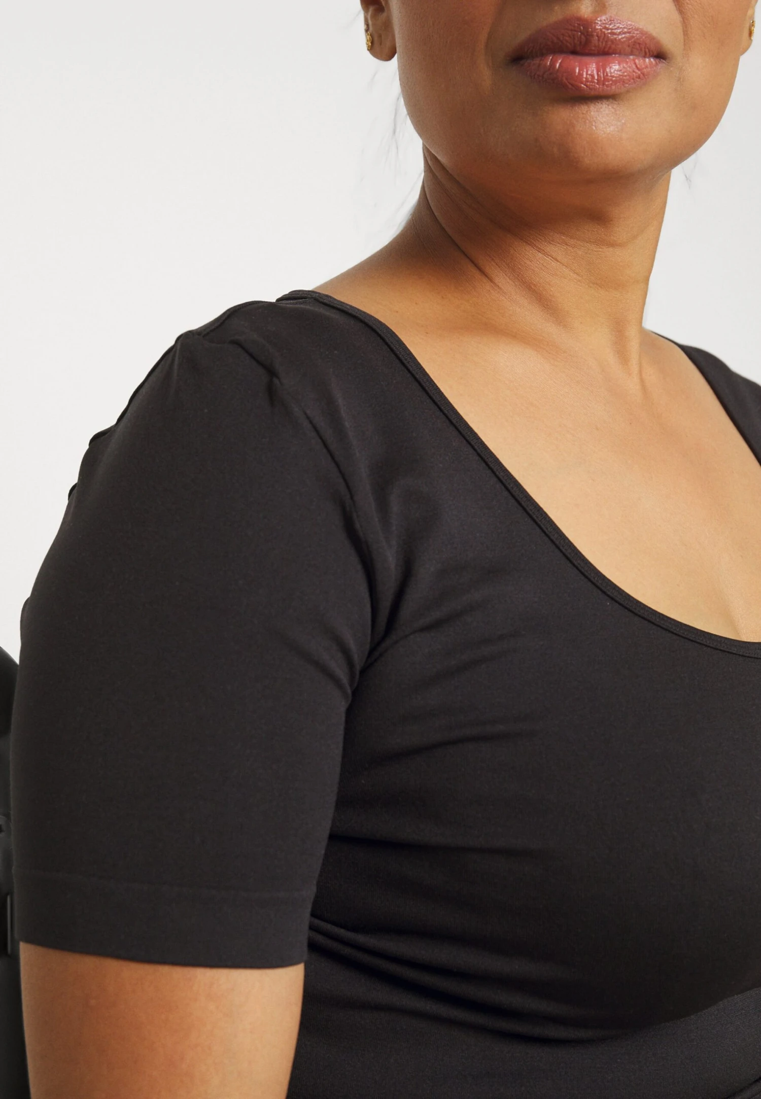 Anna Field T-Shirt Basic - Black 10 Anna Field T-Shirt Basic - Black - Afbeelding 8