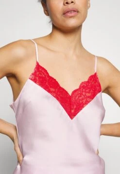 Anna Field 4 Piece Gift Set - Pyjama - Red/Pink 22 Anna Field 4 Piece Gift Set - Pyjama - Red/Pink -Anna Field a33c31bbcfa24c63bd555e33335bf09d