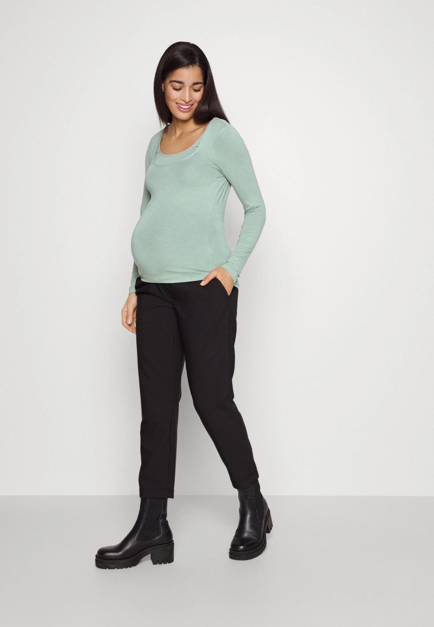 Maternity Basic Longsleeve 2 Pack - Longsleeve - Pink/Light Green 3 Maternity Basic Longsleeve 2 Pack - Longsleeve - Pink/Light Green