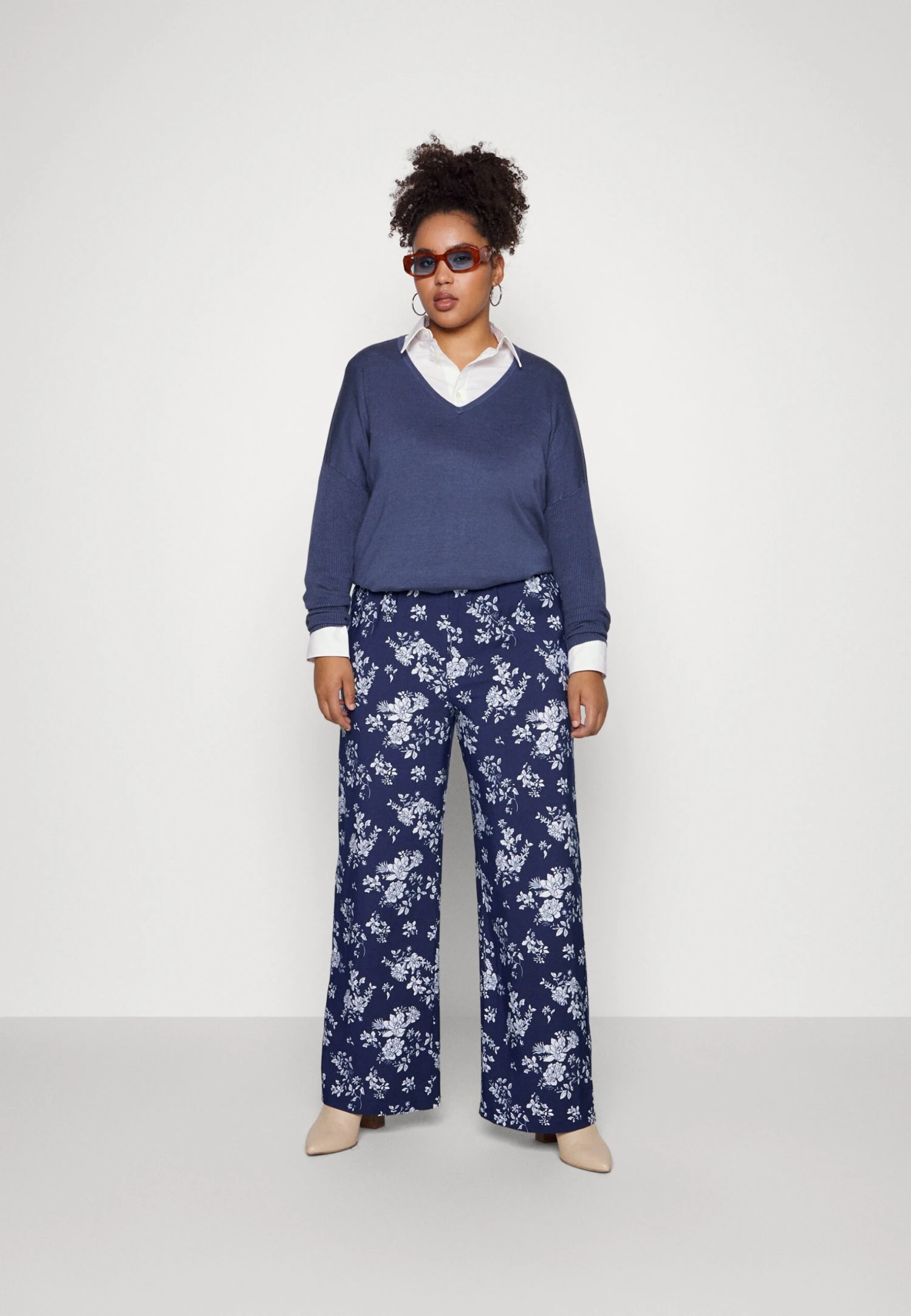 Wide Leg Pant - Broek - Dark Blue/Off-White 3 Wide Leg Pant - Broek - Dark Blue/Off-White - Afbeelding 2