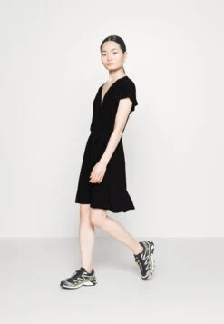 Frilled Cap Sleeves Flared Dress - Jerseyjurk - Black -Anna Field b7e71cc23b74479383d6dc5d33f9a07a