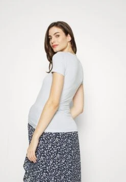 T-Shirt Basic - Light Blue 10 T-Shirt Basic - Light Blue -Anna Field c03e871090d4466fabb04ad0814bba91