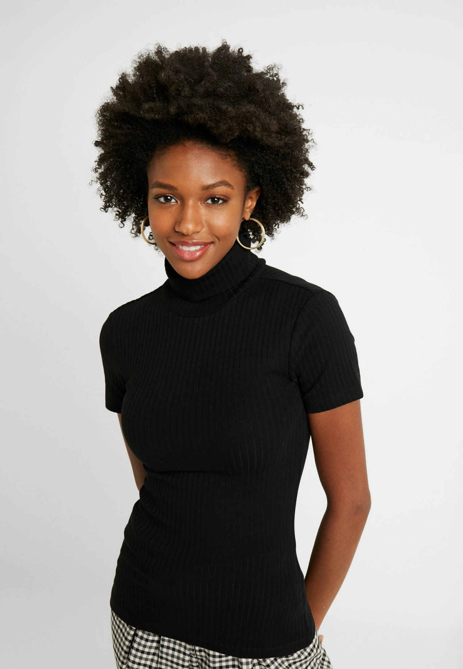 1/2 Sleeve Roll Neck - T-Shirt Basic - Black 6 1/2 Sleeve Roll Neck - T-Shirt Basic - Black - Afbeelding 4