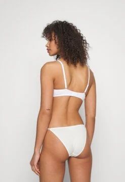 Anna Field Sunlight 3Pack Tshirt Bra - T-Shirt Bh - 402 - Pink_001 - White_802 - Black 11 Anna Field Sunlight 3Pack Tshirt Bra - T-Shirt Bh - 402 - Pink_001 - White_802 - Black -Anna Field c9a4a29083d94654957fe69af505bfb0