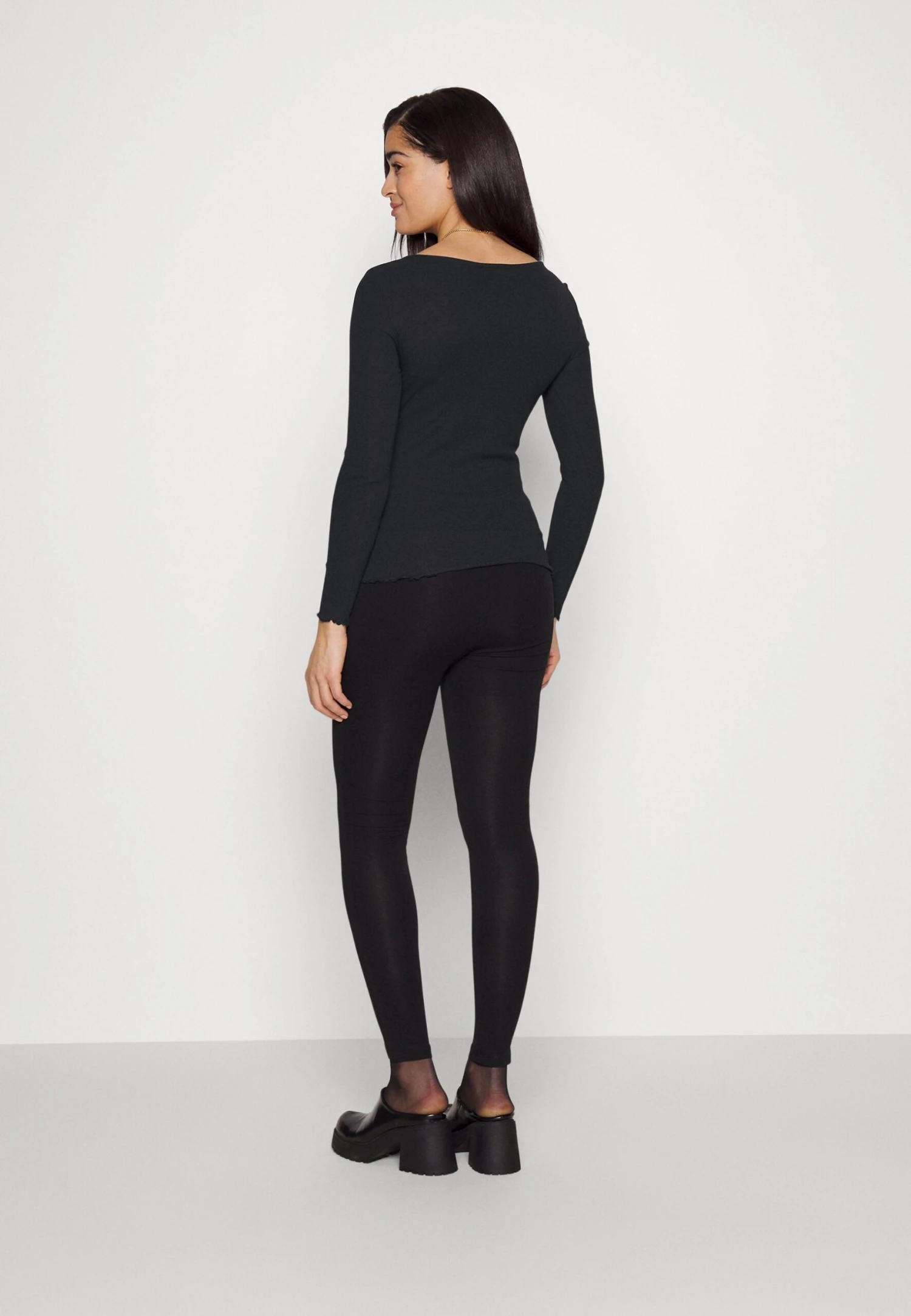 Maternity Ribbed Longsleeve Lace- Longsleeve - Black 5 Maternity Ribbed Longsleeve Lace- Longsleeve - Black - Afbeelding 3