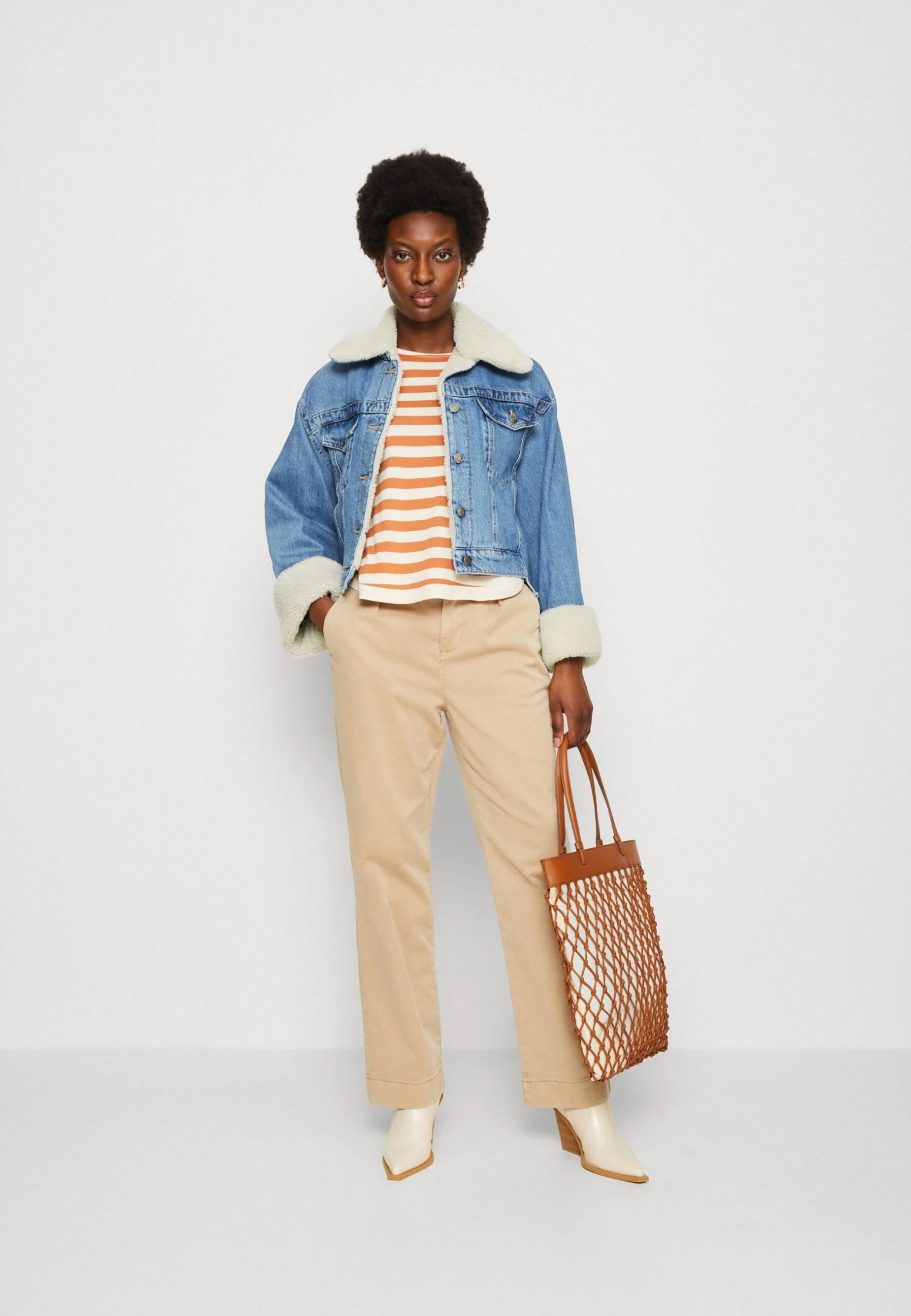 Anna Field Longsleeve - White/Apricot 4 Anna Field Longsleeve - White/Apricot - Afbeelding 2