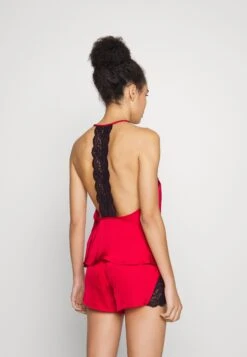 Anna Field 4 Piece Gift Set - Pyjama - Black/Red -Anna Field f10826b14a8f46d2a659fa13b35c53d6