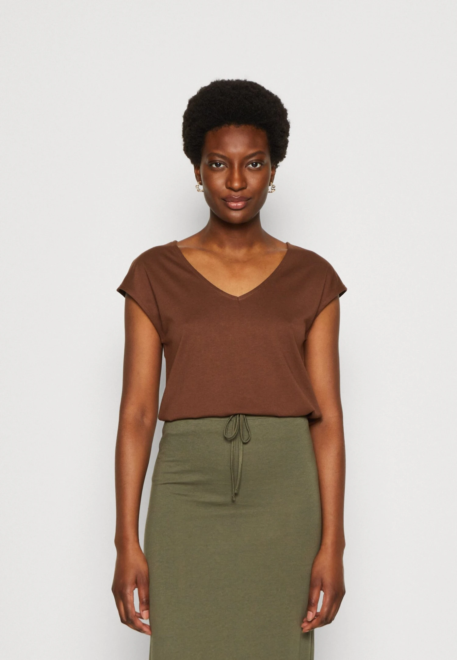 Anna Field T-Shirt Basic - Dark Brown 3 Anna Field T-Shirt Basic - Dark Brown